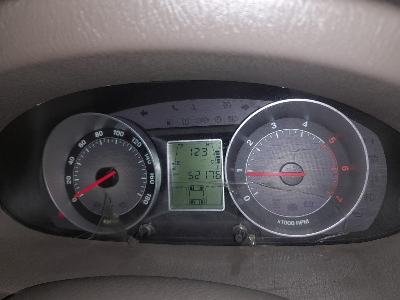 2013 Mahindra Scorpio VLX 2WD AIRBAG BS-III, Diesel, Manual, 52,176 km, interior