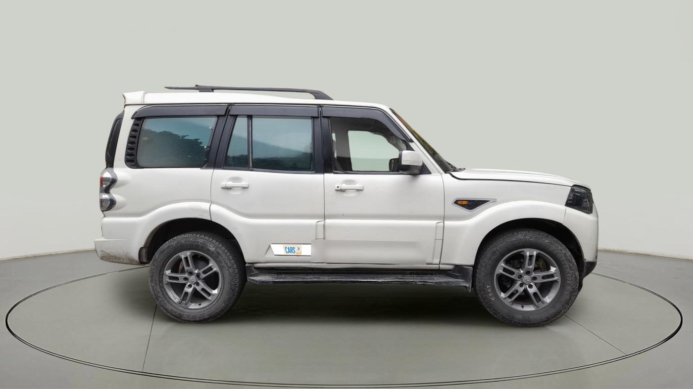 2016 Mahindra Scorpio S10, Diesel, Manual, 97,906 km, exterior