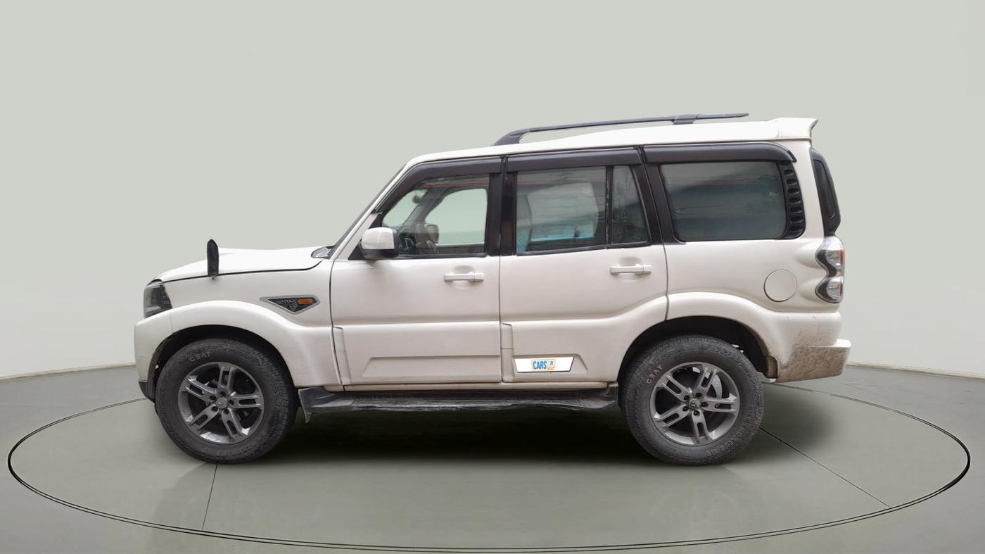 2016 Mahindra Scorpio S10, Diesel, Manual, 97,906 km, exterior