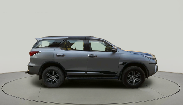 2017 Toyota Fortuner 2.8 4X2 MT, Diesel, Manual, 1,11,744 km, exterior