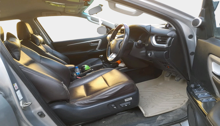 2017 Toyota Fortuner 2.8 4X2 MT, Diesel, Manual, 1,11,744 km, interior