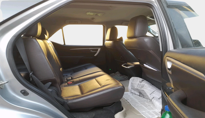 2017 Toyota Fortuner 2.8 4X2 MT, Diesel, Manual, 1,11,744 km, interior