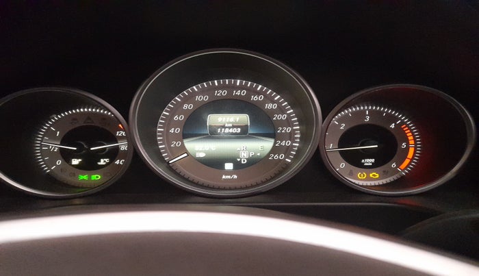 2014 Mercedes Benz E Class E 250 CDI AVANTGARDE, Diesel, Automatic, 1,18,403 km, interior