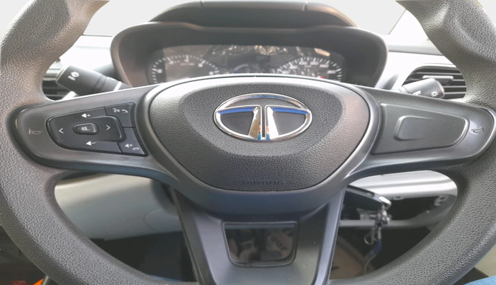 2022 Tata ALTROZ XM PLUS PETROL, Petrol, Manual, 20,295 km, interior