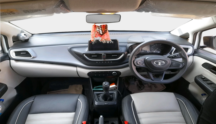 2022 Tata ALTROZ XM PLUS PETROL, Petrol, Manual, 20,295 km, interior