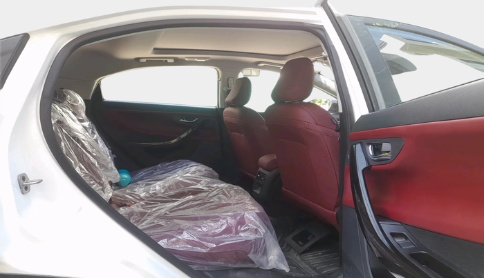 2024 Tata Curvv Accomplished S 1.2 Petrol 7DCA, Petrol, Automatic, 19,200 km, interior