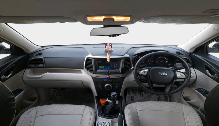 2019 Mahindra XUV300 W6 1.2 PETROL, Petrol, Manual, 55,310 km, interior