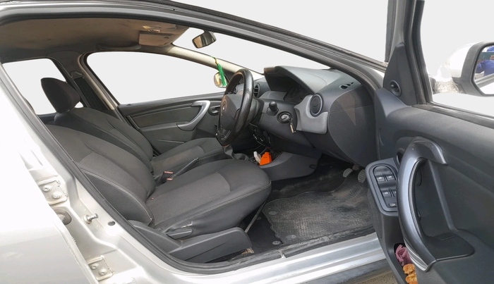 2013 Renault Duster 85 PS RXE DIESEL, Diesel, Manual, 1,26,737 km, interior