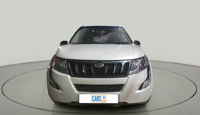 2015 Mahindra XUV500 W10, Diesel, Manual, 1,37,017 km, exterior