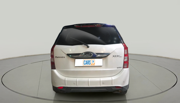 2015 Mahindra XUV500 W10, Diesel, Manual, 1,37,017 km, exterior