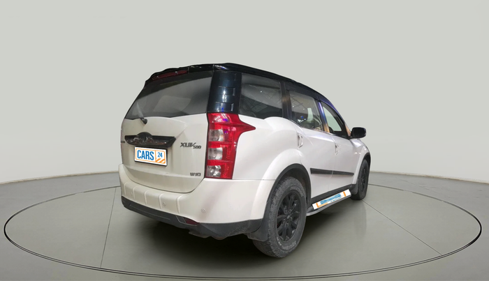 2015 Mahindra XUV500 W10, Diesel, Manual, 1,37,017 km, exterior