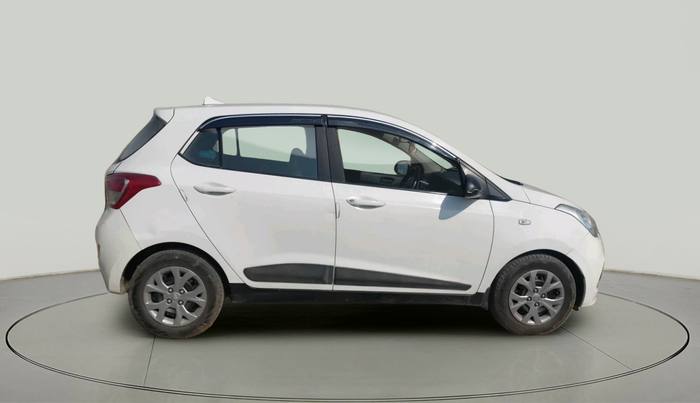 2015 Hyundai Grand i10 MAGNA 1.1 CRDI, Diesel, Manual, 1,89,845 km, exterior