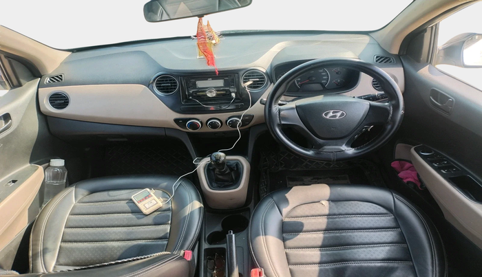 2015 Hyundai Grand i10 MAGNA 1.1 CRDI, Diesel, Manual, 1,89,845 km, interior