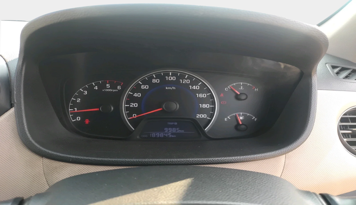 2015 Hyundai Grand i10 MAGNA 1.1 CRDI, Diesel, Manual, 1,89,845 km, interior