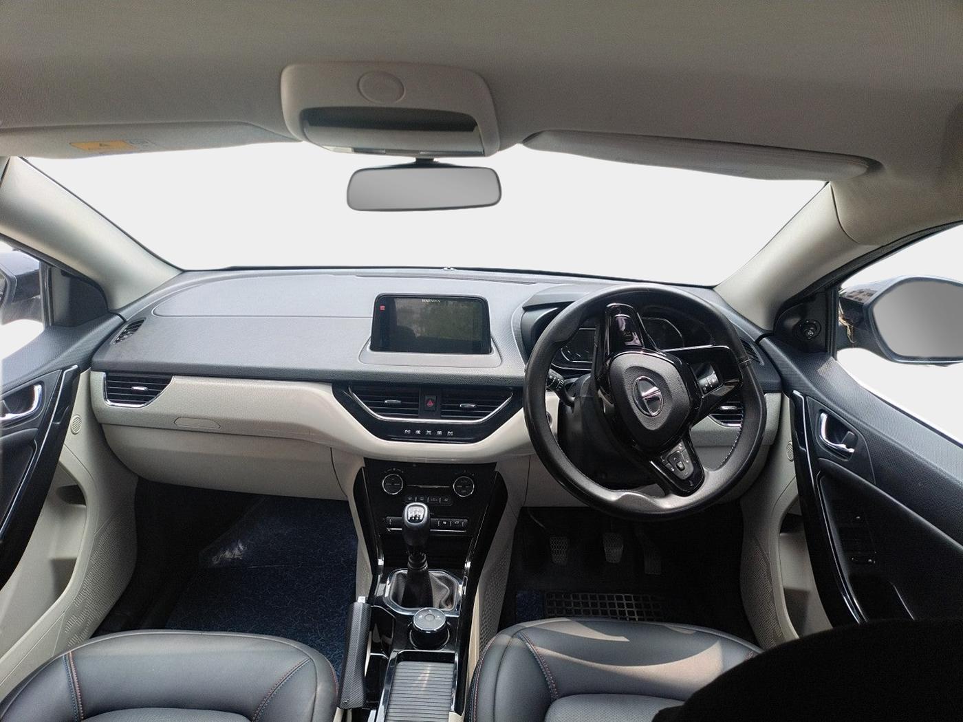 2022 Tata NEXON XZ PLUS PETROL, Petrol, Manual, 23,026 km, interior