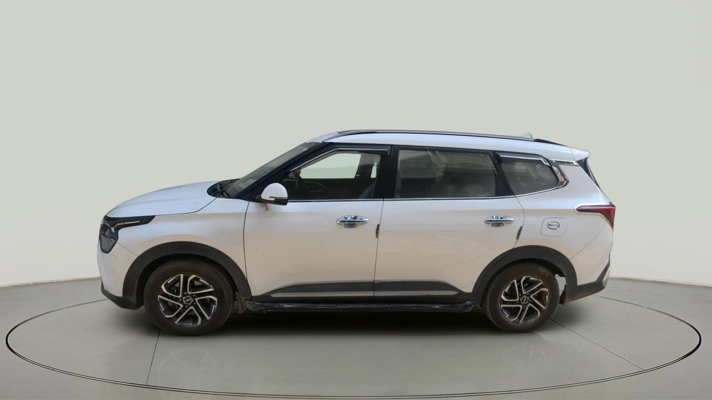 2022 KIA CARENS LUXURY PLUS 1.5 DIESEL 7 STR, Diesel, Manual, 1,41,556 km, exterior