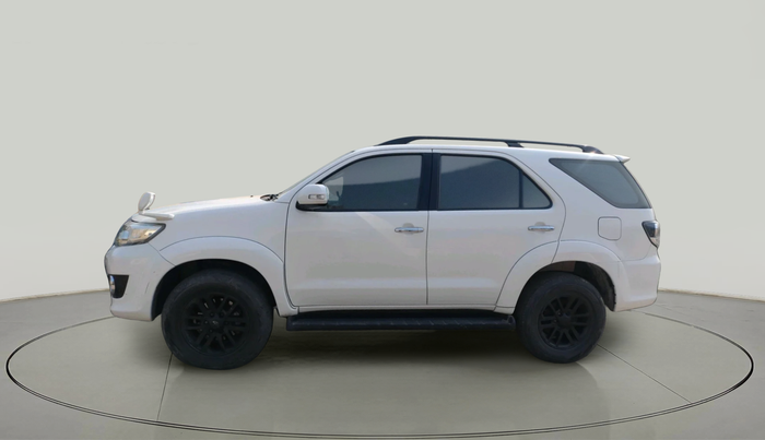 2016 Toyota Fortuner 3.0 4X2 AT, Diesel, Automatic, 1,30,000 km, exterior