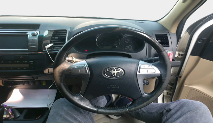 2016 Toyota Fortuner 3.0 4X2 AT, Diesel, Automatic, 1,30,000 km, interior