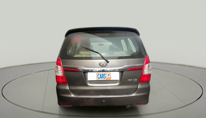 2014 Toyota Innova 2.5 GX 7 STR, Diesel, Manual, 1,98,869 km, exterior