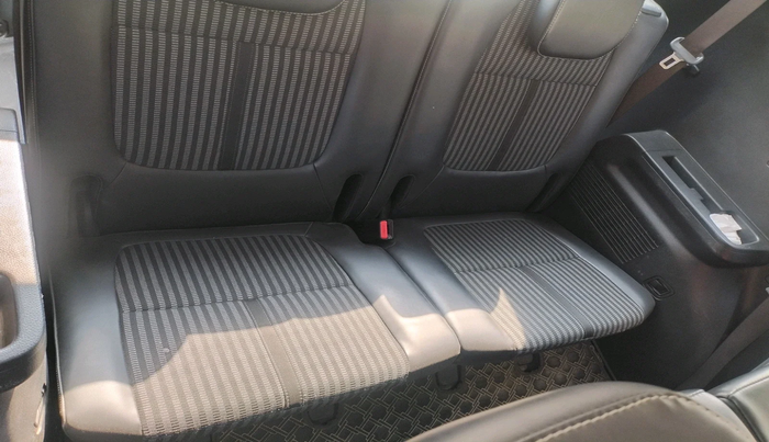 2022 KIA CARENS PRESTIGE PLUS 1.4 PETROL 7 STR, Petrol, Manual, 24,191 km, interior