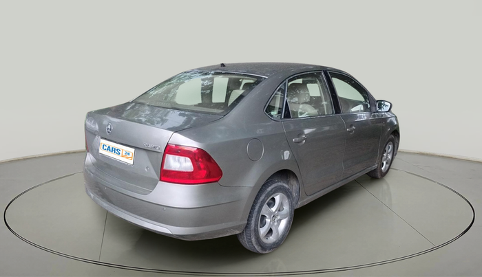 2014 Skoda Rapid 1.5 TDI CR AMBITION PLUS AT, Diesel, Automatic, 1,97,949 km, exterior