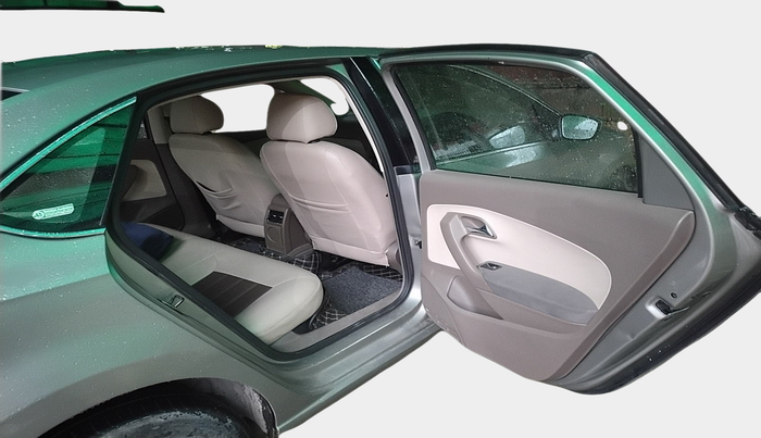 2014 Skoda Rapid 1.5 TDI CR AMBITION PLUS AT, Diesel, Automatic, 1,97,949 km, interior