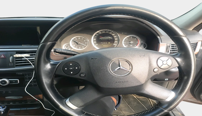2011 Mercedes Benz E Class E 220 CDI CLASSIC, Diesel, Automatic, 1,04,941 km, interior