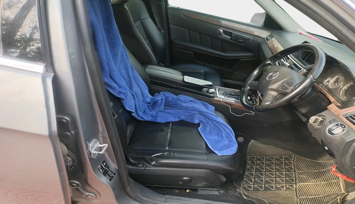 2011 Mercedes Benz E Class E 220 CDI CLASSIC, Diesel, Automatic, 1,04,941 km, interior