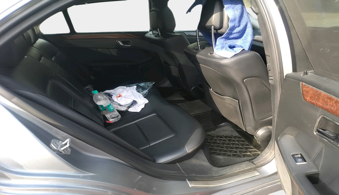 2011 Mercedes Benz E Class E 220 CDI CLASSIC, Diesel, Automatic, 1,04,941 km, interior