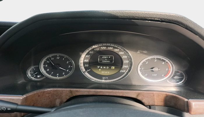 2011 Mercedes Benz E Class E 220 CDI CLASSIC, Diesel, Automatic, 1,04,941 km, interior