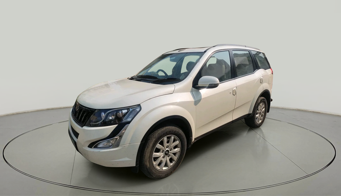 2016 Mahindra XUV500 W10, Diesel, Manual, 1,33,078 km, exterior