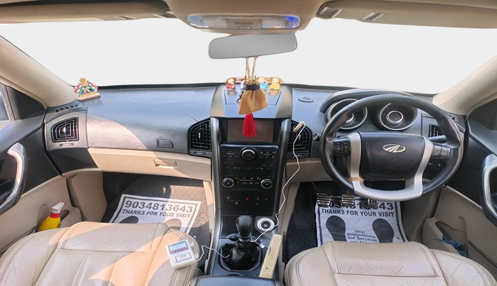 2016 Mahindra XUV500 W10, Diesel, Manual, 1,33,078 km, interior