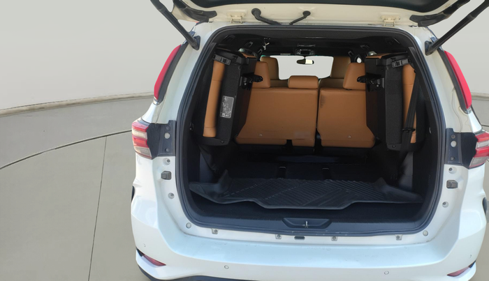 2022 Toyota Fortuner 4X2 AT 2.8 DIESEL, Diesel, Automatic, 44,929 km, exterior