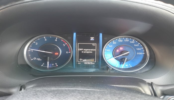 2022 Toyota Fortuner 4X2 AT 2.8 DIESEL, Diesel, Automatic, 44,929 km, interior