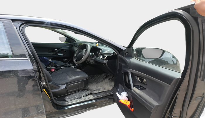 2022 Tata Harrier XT PLUS 2.0L KRYOTEC DARK EDITON, Diesel, Manual, 48,163 km, interior