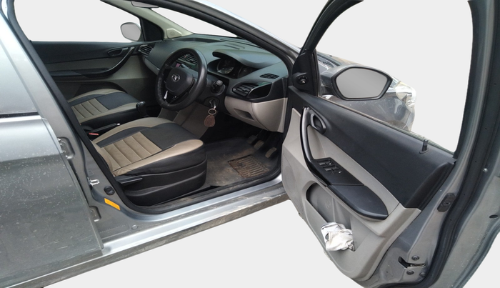 2018 Tata Tiago XT PETROL, Petrol, Manual, 54,443 km, interior
