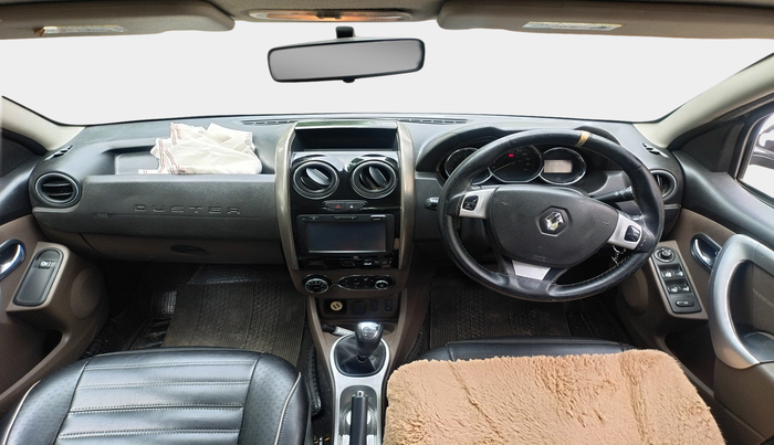 2017 Renault Duster 110 PS RXS 4X2 AMT DIESEL, Diesel, Automatic, 1,94,322 km, interior
