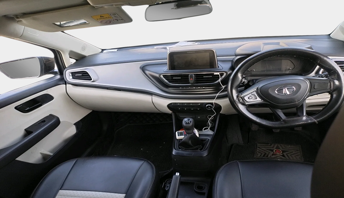 2023 Tata ALTROZ XM PLUS SUNROOF CNG, Petrol, Manual, 71,396 km, interior