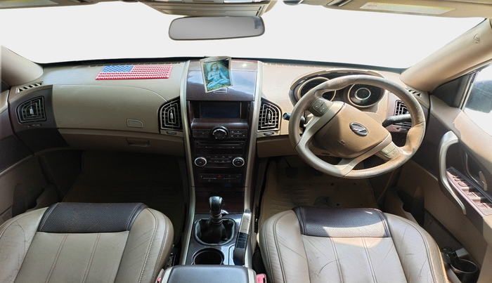 2013 Mahindra XUV500 W8, Diesel, Manual, 1,58,406 km, interior