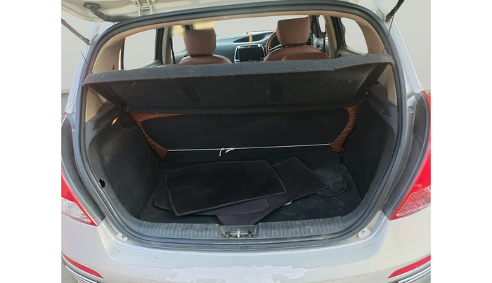 2012 Hyundai i20 MAGNA 1.2, Petrol, Manual, 1,09,452 km, exterior