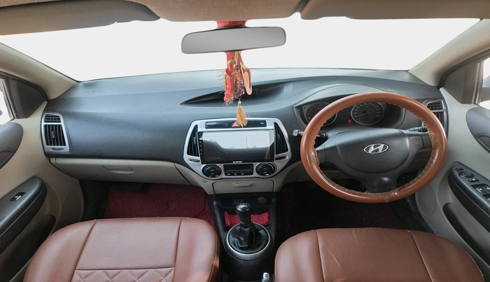 2012 Hyundai i20 MAGNA 1.2, Petrol, Manual, 1,09,452 km, interior