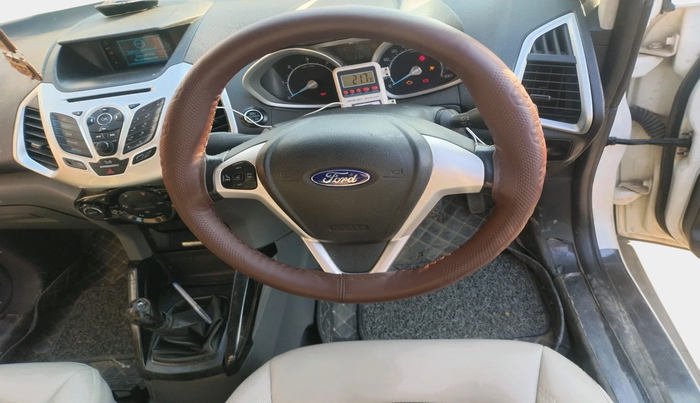 2015 Ford Ecosport TITANIUM 1.5L DIESEL, Diesel, Manual, 1,63,084 km, interior