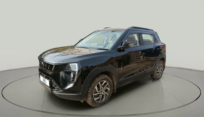 2025 Mahindra XUV 3XO AX5L 1.2 TGDi, Petrol, Manual, 1,985 km, exterior