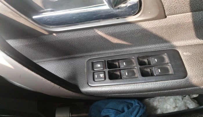 2019 Tata Safari Storme 2.2 VX 4X2, Diesel, Manual, 84,044 km, interior