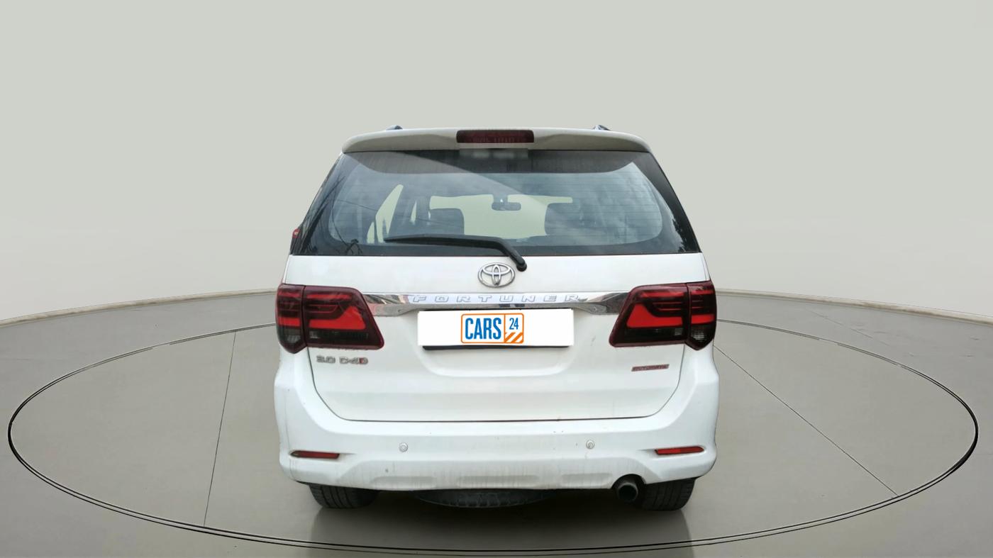 2015 Toyota Fortuner 3.0 4X2 AT, Diesel, Automatic, 95,073 km, exterior