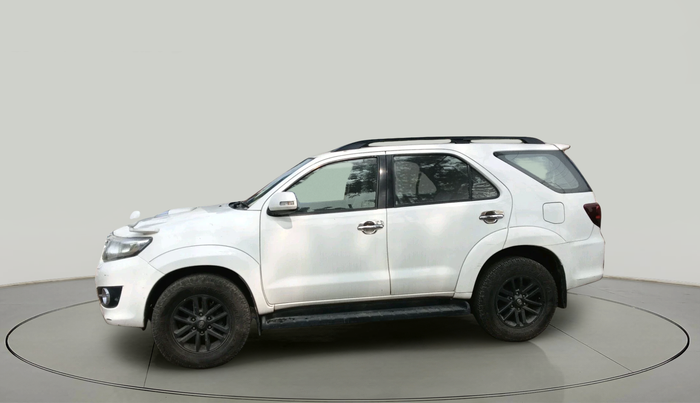 2015 Toyota Fortuner 3.0 4X2 AT, Diesel, Automatic, 95,073 km, exterior