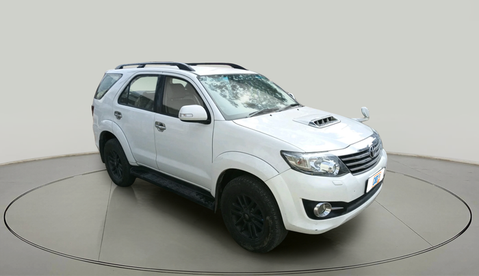 2015 Toyota Fortuner 3.0 4X2 AT, Diesel, Automatic, 95,073 km, exterior