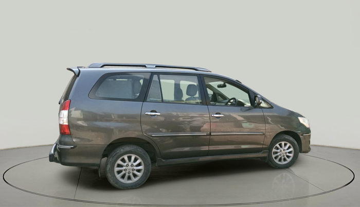 2012 Toyota Innova 2.5 VX 7 STR, Diesel, Manual, 94,948 km, exterior