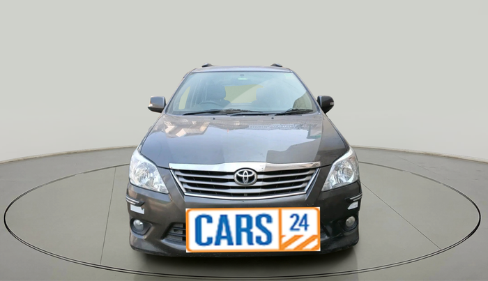 2012 Toyota Innova 2.5 VX 7 STR, Diesel, Manual, 94,948 km, exterior