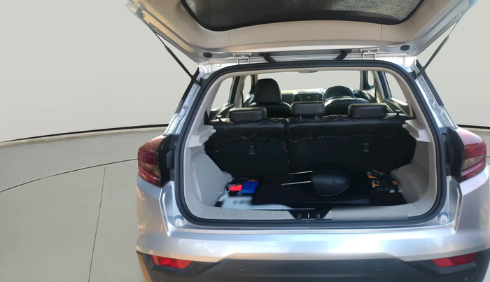 2019 Mahindra XUV300 W8 1.5 DIESEL, Diesel, Manual, 54,365 km, exterior